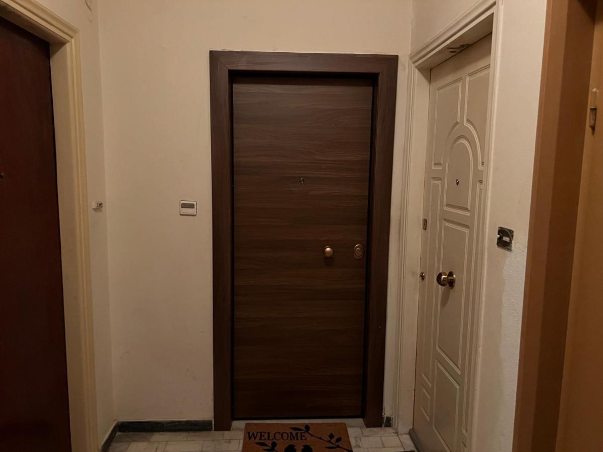 Comfortable 2-Bedroom Apartment Near City Center 100M From Metro Atenas Exterior foto